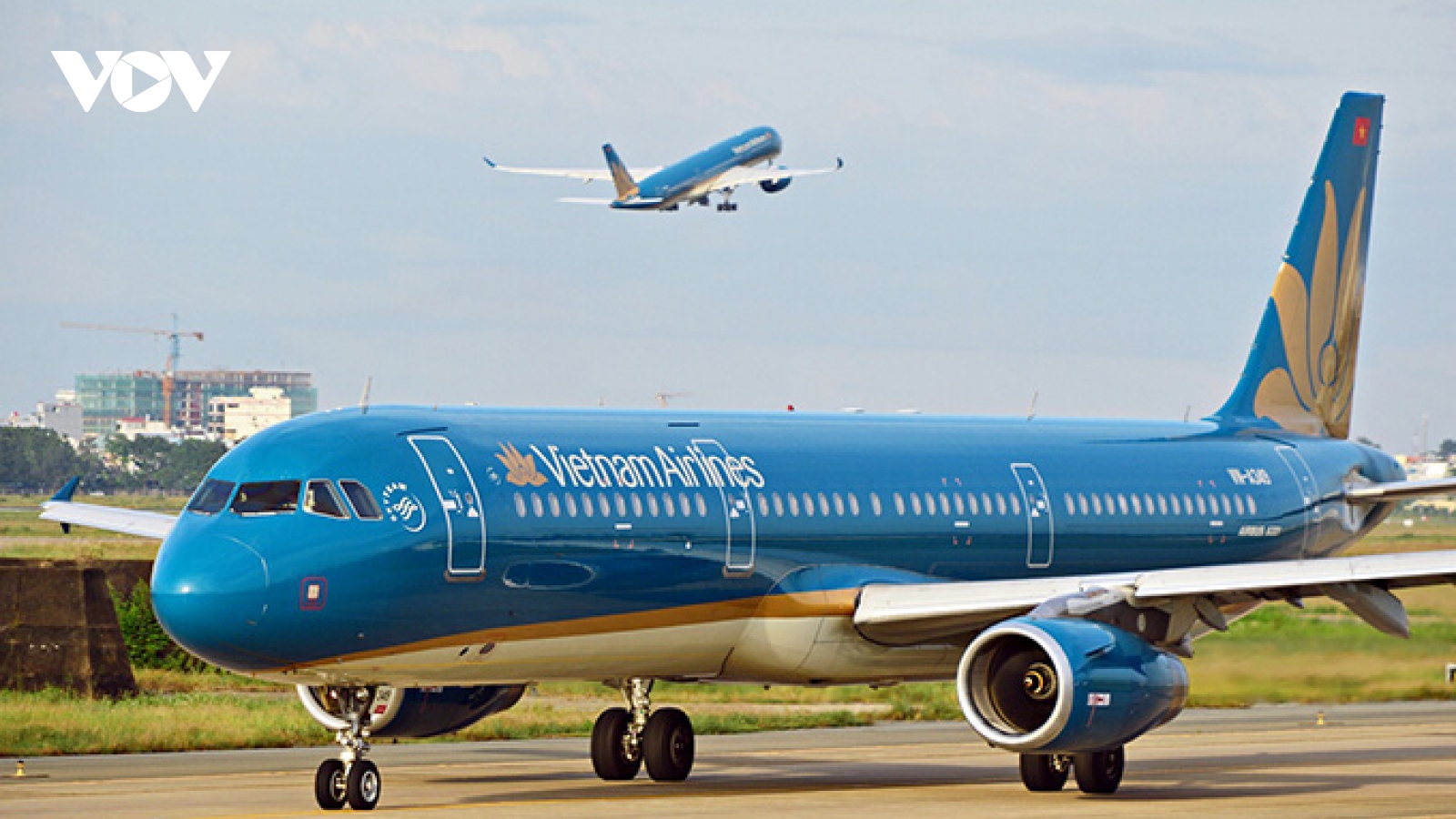 Repatriation flight by Vietnam Airlines brings home 360 citizens from US